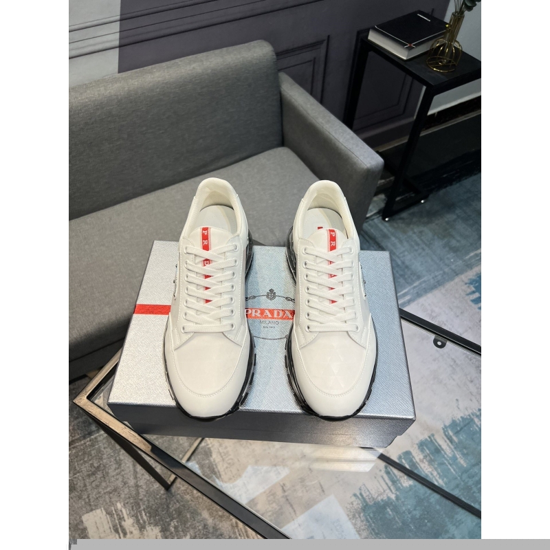Pra*a casual shoes